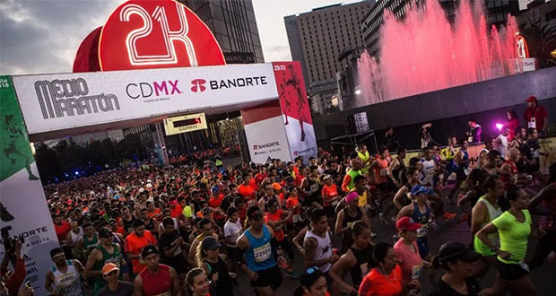 Dos personas mueren por infarto durante Medio Maratón de CDMX