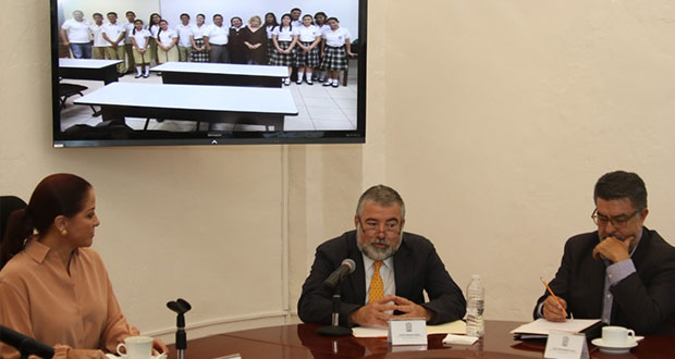 DIF beca a adolescentes de Honduras, Guatemala y El Salvador