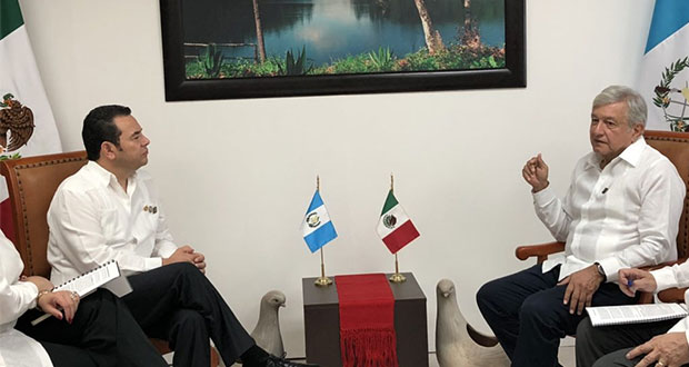 AMLO y presidente de Guatemala acuerdan cooperar en migración