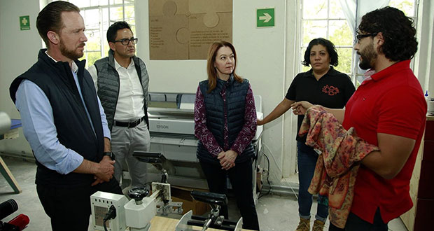 BID premia a Comuna poblana por laboratorio de fabricación digital