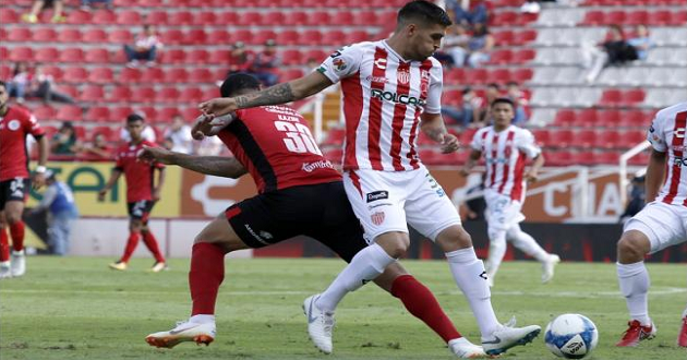 Lobos pierde de visita 1-0 ante Necaxa pese a superioridad numérica