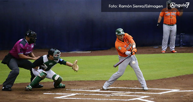 Pericos de Puebla le pega al campeón Leones de Yucatán