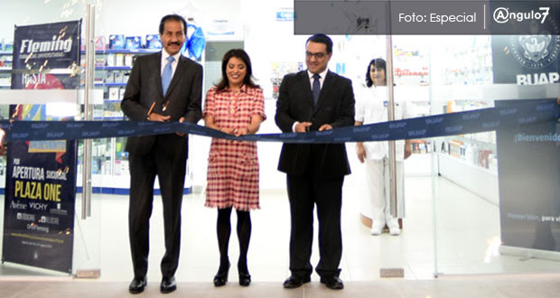 Esparza Ortiz inaugura sucursal 20 de Farmacias Fleming