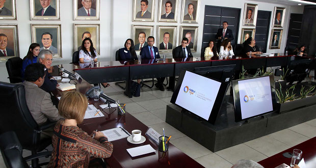 Asistirán 15 poblanos a talleres en universidades de EU y Canadá