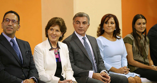Tony-Gali-Maria-cristina-garcia-exposicion-grafica-de-Toledo