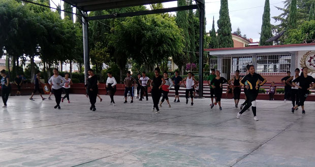 Participan 80 bailarines poblanos en concurso internacional