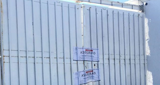 Catean y clausuran supuesta “casa de citas” en Reforma Agua Azula