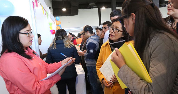 Ofrecen 26 empresas 755 vacantes en feria de empleo de Ciudad Modelo