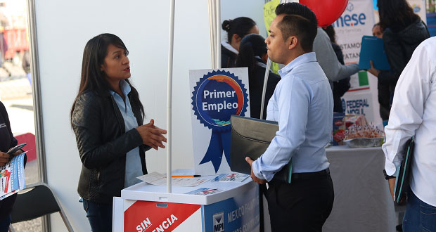 En feria de empleo juvenil, 97 empresas ofrecen 2,500 vacantes