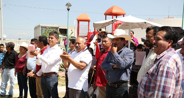Antorcha inicia construcción de techado de cancha en Ocoyucan