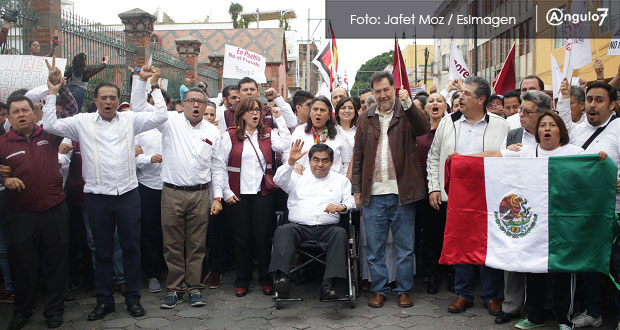 Morenistas marchan de nuevo en repudio a Martha Erika y el fraude electoral