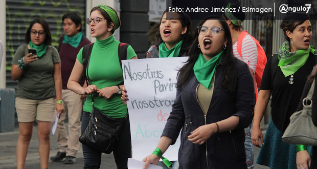 ¡Aborto legal ya! Marchan en Puebla y exigen no más prácticas clandestinas