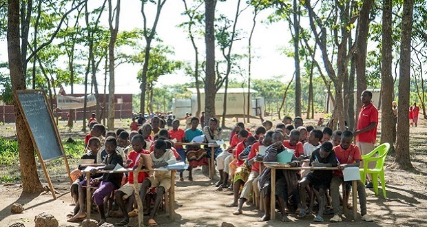 4 millones de niños refugiados no van a la escuela, 14% más en un año