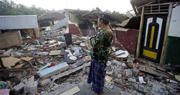 Nuevo sismo de 5.9 grados en Indonesia deja 2 muertos