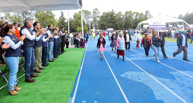 Con mil 200 adultos mayores, Gali inaugura juegos deportivos