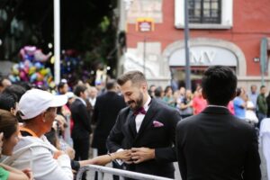 Llegada boda de Cesar Yañez