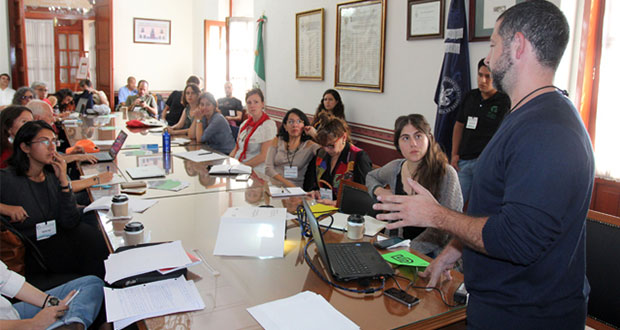 Expertos dialogan sobre economía ecológica en congreso de BUAP