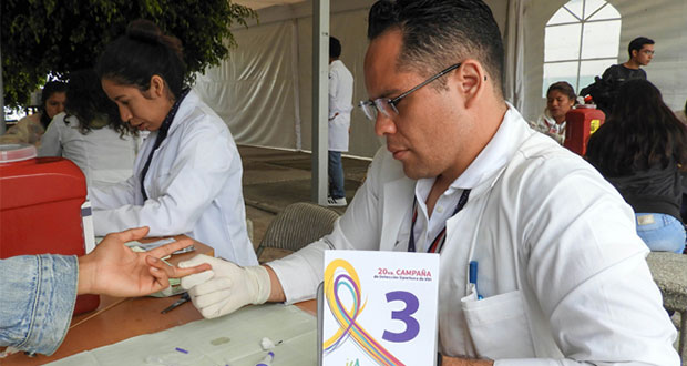Aplican 1,307 pruebas rápidas de VIH a estudiantes de la BUAP