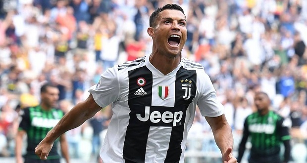 Por fin CR7 anota con la Juve; se estrena con un doblete