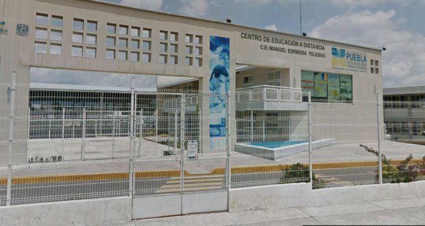 Padres reclaman cuota obligatoria de $1,800 por alumno en Cemey