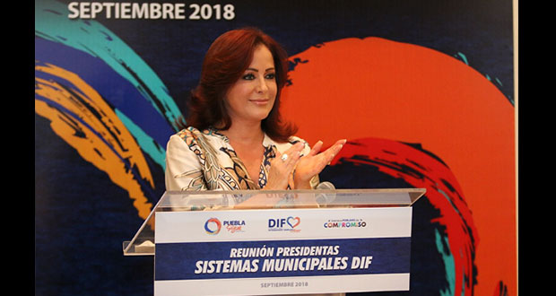 Dinorah reconoce a presidentas y directores de DIF municipales