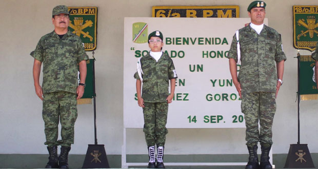 Karen Sánchez, de 11 años, se convierte en policía militar por un día