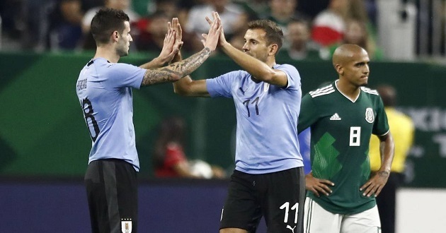 Con doblete de Luis Suárez, Uruguay vapulea 4-1 a México