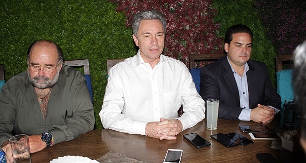RMV hizo acuerdos cupulares con Cortés y Larios: Manuel Gómez