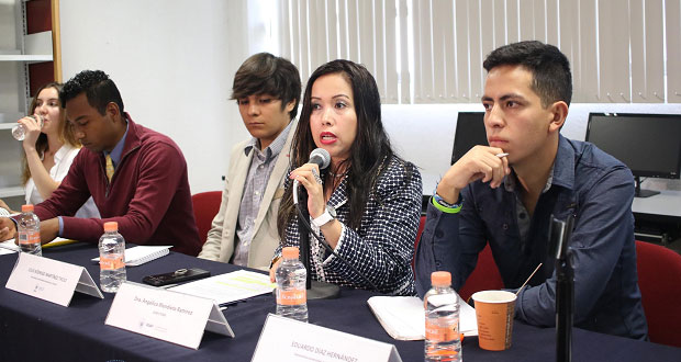 Universitarios de Puebla piden participar en foros para la paz