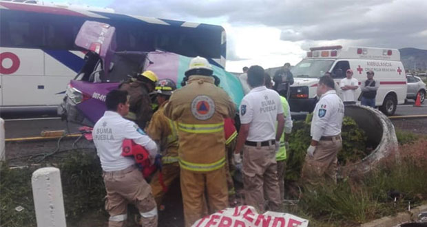 Un muerto y dos heridos, saldo de accidente en la Puebla-Atlixco