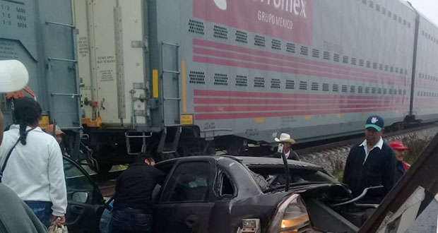 Conductor muere por querer ganarle a tren en la Acatzingo-El Seco