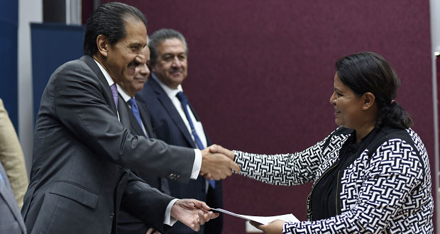 Certifican competencias “Conocer” 146 trabajadores de la BUAP