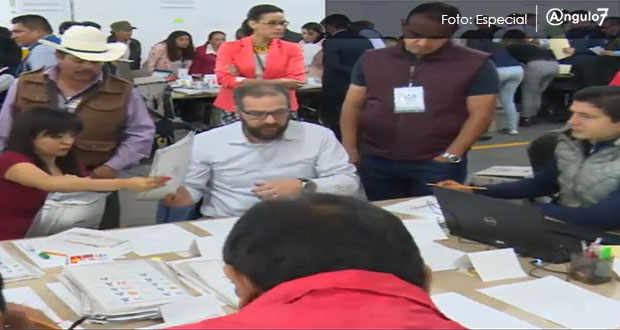 Con dos horas de retraso, inicia recuento de voto por voto en el TepfjCon dos horas de retraso, inicia recuento de voto por voto en el Tepfj
