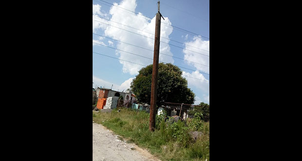 Vecinos de colonia al sur de Puebla denuncian falta de luminariasVecinos de colonia al sur de Puebla denuncian falta de luminarias