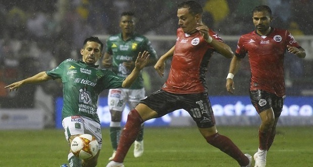 Entre lluvia, Lobos BUAP al fin gana de visita; vence 1-0 a León