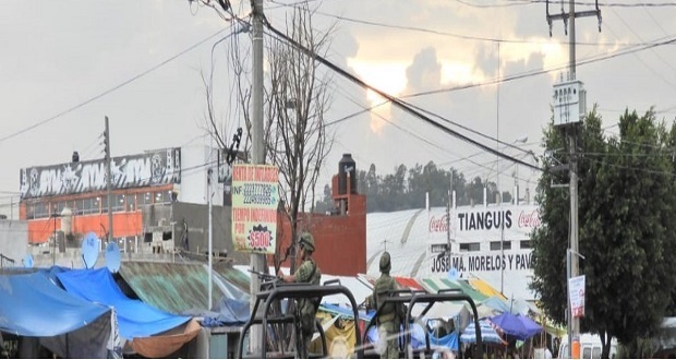 Ejército y policías buscan narcomenudistas en mercado Morelos