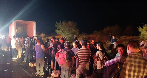 Aseguran a 119 migrantes centroamericanos dentro de tráiler en NL