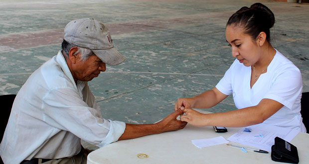 En Huitzilan, mil personas acuden a jornada de detección de diabetes