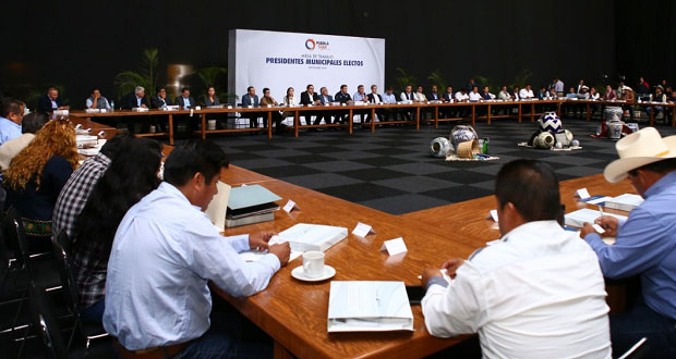 Gali se reúne con alcaldes electos de Por Puebla al Frente