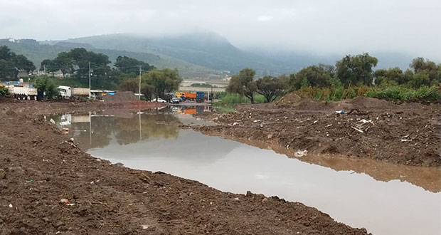Río Atoyac a máxima capacidad; cierran 11 Sur por precaución