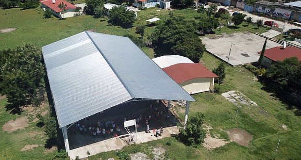 Antorcha inaugura techado de escuela primaria rural en Huaquechula