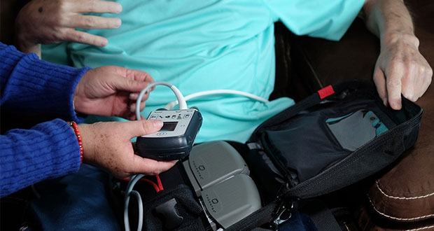En CDMX, cirujanos implantan 3er corazón artificial en el IMSS
