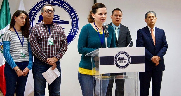 Papás del estudiante oaxaqueño asesinado en Puebla reconocen a la FGE