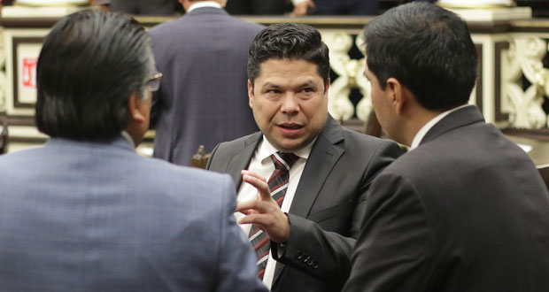 Morena promoverá recortar 50% de recursos públicos a partidos políticos
