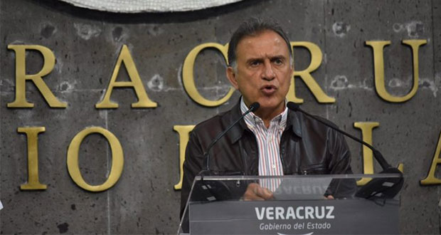 En Veracruz, gobernador vetará “Ley Antimemes”