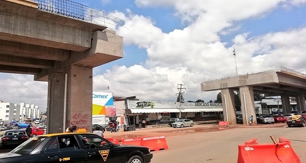 Descartan que puente de Xonacatepec esté en fecha prevista; ventas bajan 50%