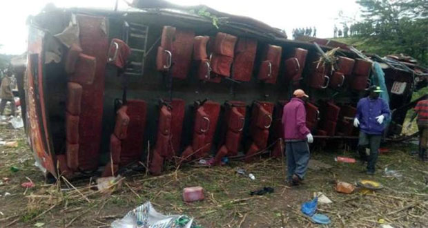 Al menos 55 personas mueren por accidente de autobús en Kenia