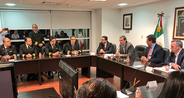 Pilotos acuerdan aumento de 5.15% con Aeroméxico