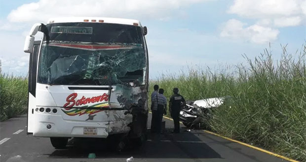 Carambola causada por autobús en Veracruz deja 8 muertos y 8 heridos