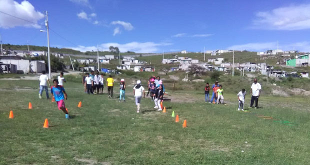 Promueven deportes para niños en colonia Cuitláhuac de Puebla
